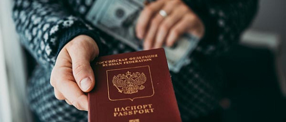 Заказать загранпаспорт в фирме — выбор умных, стоять в очереди — выбор мазохистов