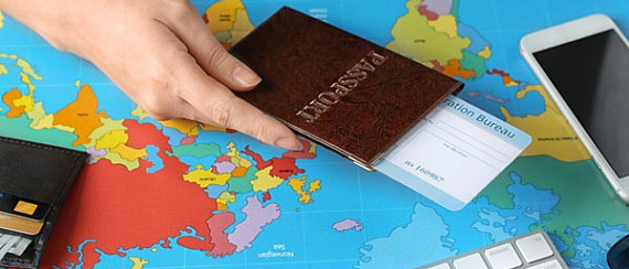 Загранпаспорт сроки не сорвет: Paris Night Fever случается каждую пятницу